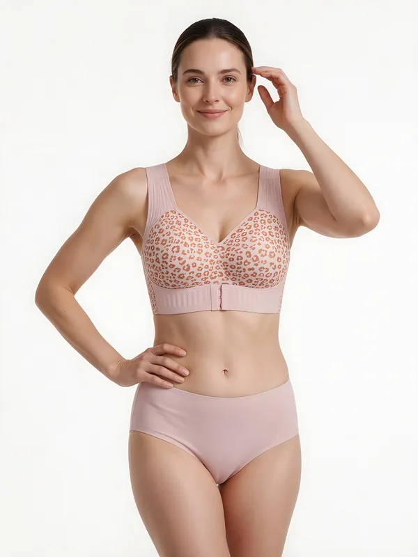 Back-Support Front-Closure Bra, Pink Leopard, model, front